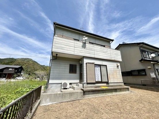 2SLDK Steel-Frame House in Nihōkawa Village, Kōchi - Thumbnail 2