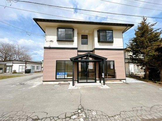 Renovated 3DK Detached House for Sale in Yonezawa, Yamagata - Thumbnail 3