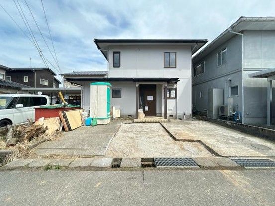 Renovated 3LDK House for Sale in Nomi, Ishikawa - Thumbnail 2