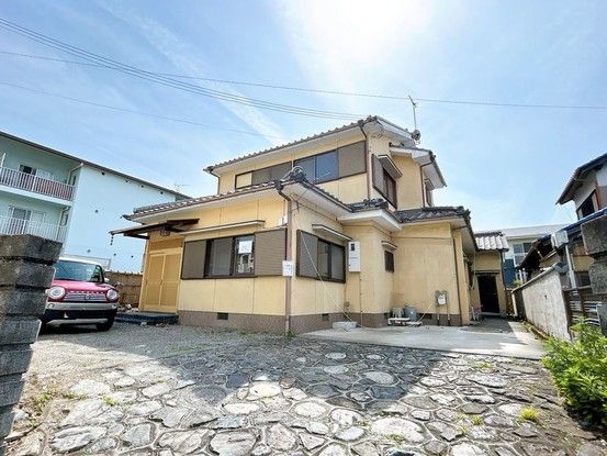 Renovated 5SLDK House in Otsu, Shiga with Large Garden and Parking - Thumbnail 3