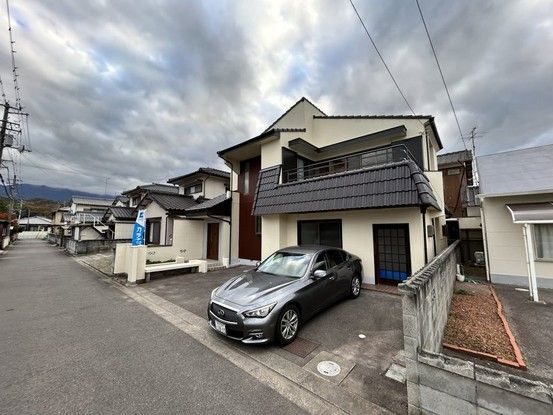 Renovated 4LDK House in Niihama City, Ehime - Thumbnail 2