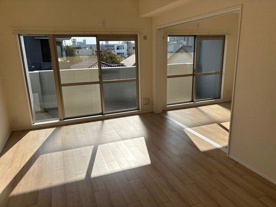 3LDK Apartment for Sale in Naka-ku, Hiroshima City - Thumbnail 2