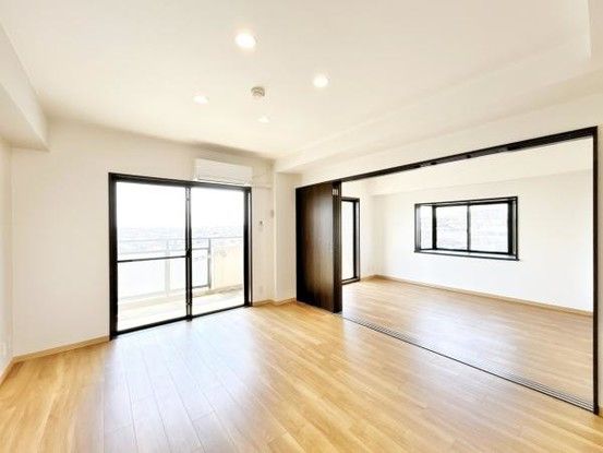 Renovated 2SLDK Apartment Near Kobari Station, Niigata
