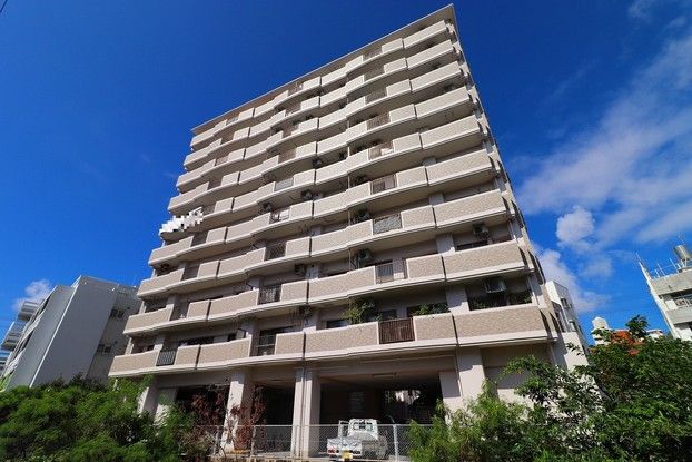 2LDK Apartment for Sale in Matsukawa, Naha City, Okinawa - Thumbnail 2