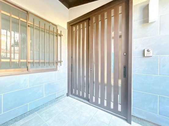 Renovated 3LDK House in Yamashina, Kyoto for Sale - Thumbnail 2
