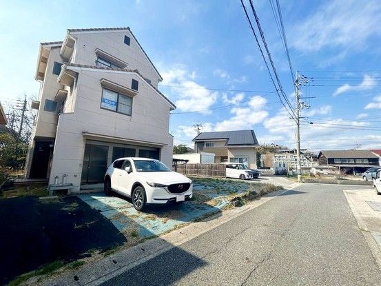 4SLDK House for Sale in Kurashiki, Okayama - 193.8 sqm - Thumbnail 2