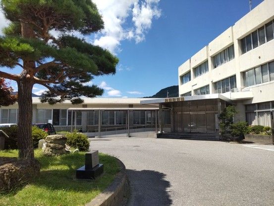 Renovated 5SLDK House in Tatsuno with 177 sqm on Large Lot - Thumbnail 3