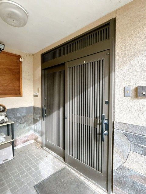 Renovated 5SLDK House in Tatsuno with 177 sqm on Large Lot - Thumbnail 4