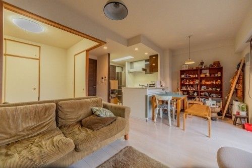 Awaza Rise Towers Mark 20 3LDK Apartment for Sale in Osaka - Thumbnail 3