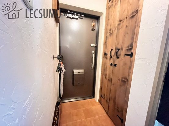 クラウンハイム伊丹 - Renovated 3LDK Apartment in Itami - Thumbnail 3