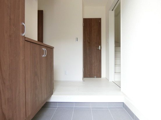 Modern 3SLDK House for Sale in Itami, Hyogo - Thumbnail 3