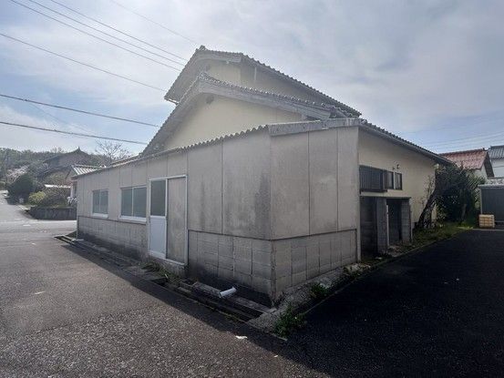 5DK House on Corner Lot in Oda City, Shimane - Thumbnail 2