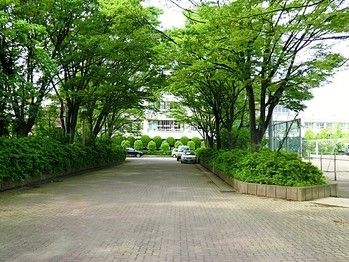 4LDK Apartment for Sale in Soka City with Private Garden - Thumbnail 2