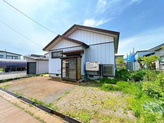 4SK Single-Story House in Daisen City, Akita - Thumbnail 3