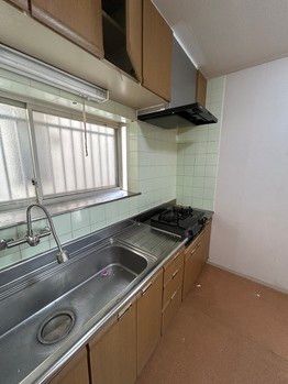 2LDK Used House in Katsushika, Tokyo - 69.68 sqm - Thumbnail 4