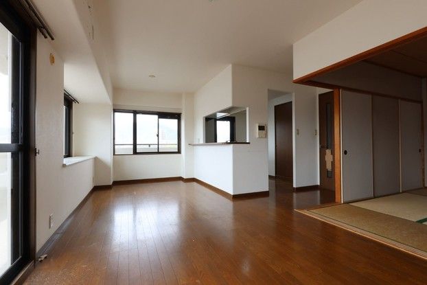 3LDK Apartment for Sale in Asaminami-ku, Hiroshima City - Thumbnail 3