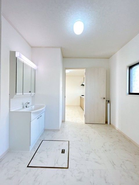 Renovated 3LDK House for Sale in Makubetsu, Hokkaido - Thumbnail 4