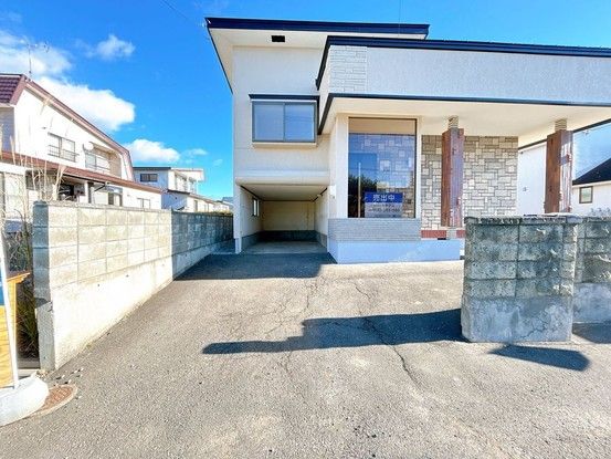 Renovated 3LDK House for Sale in Makubetsu, Hokkaido - Thumbnail 2
