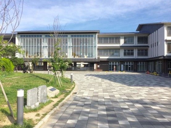 Renovated 3LDK House for Sale in Omihachiman, Shiga - Thumbnail 2