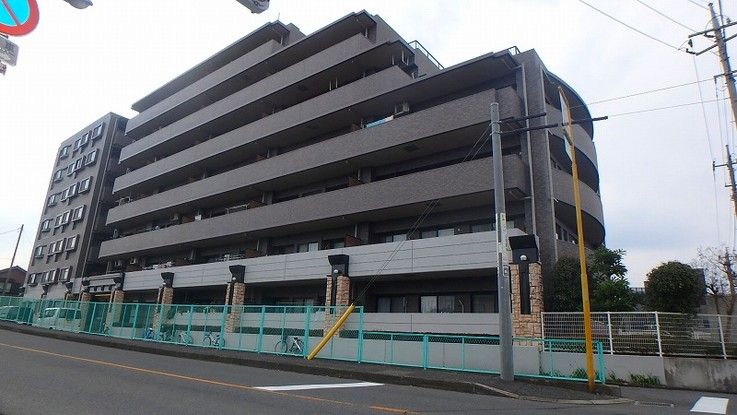 Renovated 2SLDK Apartment in Kawaguchi City, Saitama - Thumbnail 2