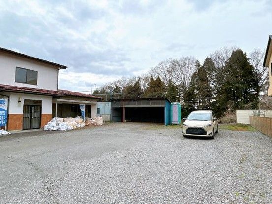 Renovated 3SLDK House with 6-Car Parking in Shirakawa - Thumbnail 4