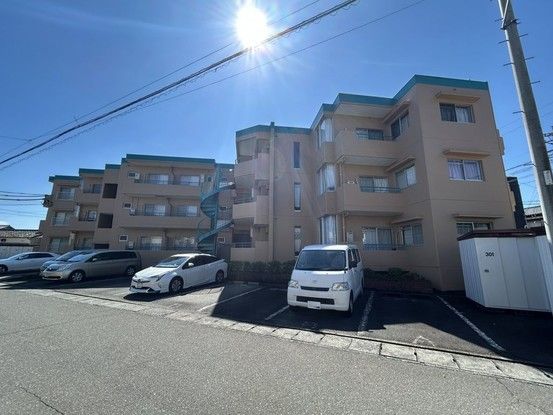 2LDK Apartment in Shizuoka City Aoi Ward - Thumbnail 2