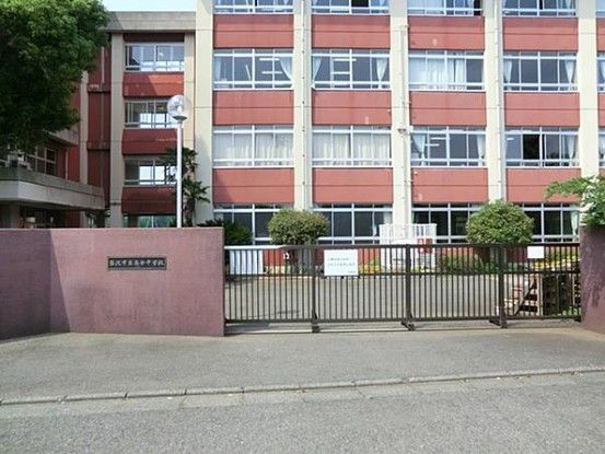 Renovated 3LDK House in Fujisawa, Kanagawa - 104.95 sqm Land - Thumbnail 4