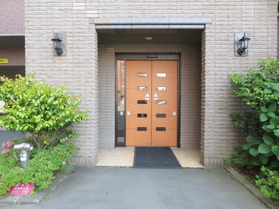 Renovated 3LDK Apartment in Morioka with Modern Kitchen & Bath - Thumbnail 4