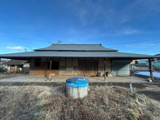 7DK House for Sale in Kurihara, Miyagi with Large 461.8 Tsubo Land - Thumbnail 3