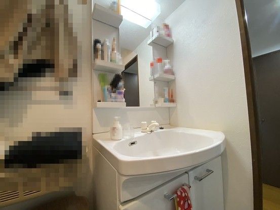 2LDK Apartment for Sale in Hiroshima's Saeiki Ward, 70.8 sqm - Thumbnail 4