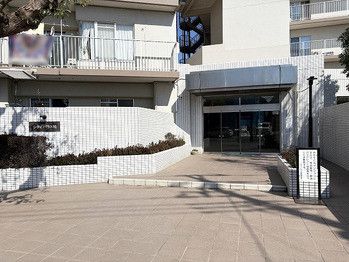 4LDK Apartment for Sale in Kashiwa, Chiba - 90.9 sqm - Thumbnail 2
