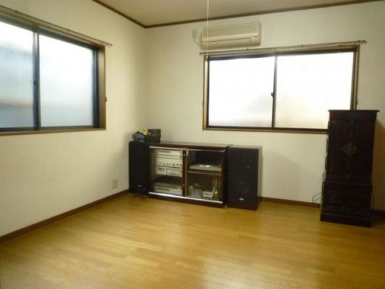 5LDK Pre-Owned House in Higashisumiyoshi-ku, Osaka - Thumbnail 4