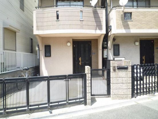 5LDK Pre-Owned House in Higashisumiyoshi-ku, Osaka - Thumbnail 2