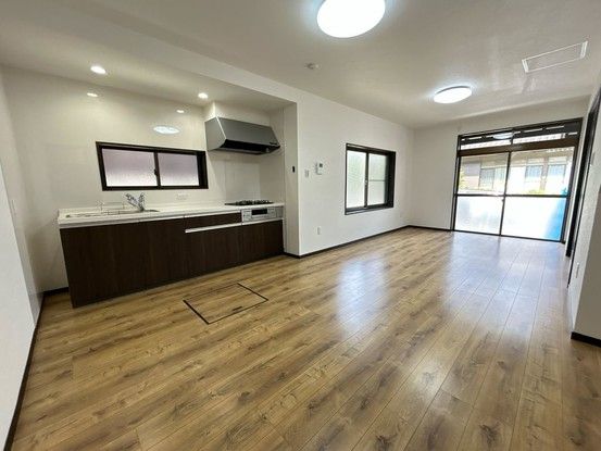 Renovated 4LDK House in Miyazu City, Kyoto - 241m² Land - Thumbnail 3