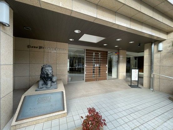 3LDK Apartment for Sale in Lions Mansion Kuwana, Mie - Thumbnail 2