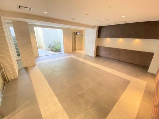 3LDK Apartment for Sale in Hyogo Ward, Kobe - 69m² - Thumbnail 2