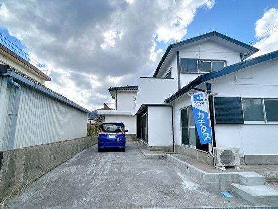 Renovated 4LDK House for Sale in Aira City, Kagoshima - Thumbnail 2