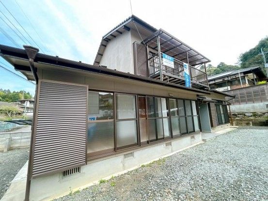 Renovated 5LDK House Near Kitagata Station in Takeo City - Thumbnail 2