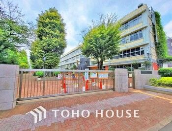 Renovated 1LDK Apartment near Sangenjaya Station, Setagaya - Thumbnail 2