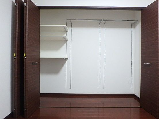 2LDK Apartment for Sale in Takamatsu, Kagawa - 71.81sqm - Thumbnail 2