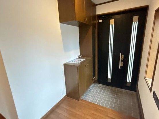 Renovated 5LDK Detached House with Parking for 4 in Tsuruga, Fukui - Thumbnail 3