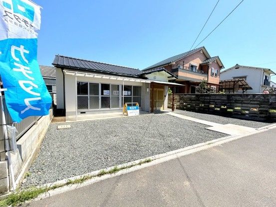 Renovated 3LDK House for Sale in Masaki Town, Ehime - Thumbnail 2