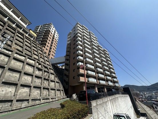 3LDK Apartment for Sale in Nagasaki City, Nagasaki - Thumbnail 2