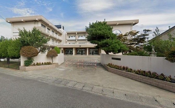 Renovated 3SLDK Detached House in Koriyama with Large Garden - Thumbnail 3