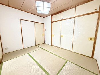 3LDK Apartment for Sale in Kashiwa, Chiba Prefecture - Thumbnail 3