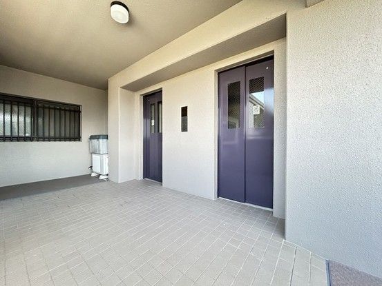 Renovated 4LDK Apartment in Nagasaki City for Sale - Thumbnail 2