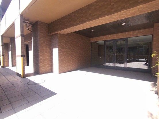 Renovated 4LDK Apartment in Nagasaki City for Sale - Thumbnail 3