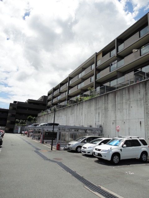 3LDK Apartment for Sale in Kawanishi, Hyogo - Thumbnail 4