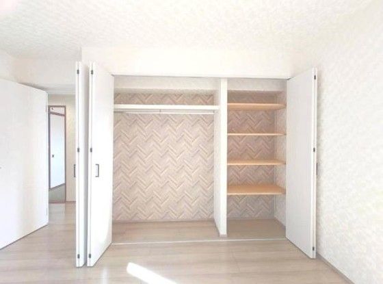 4LDK Apartment for Sale in Nishikyo Ward, Kyoto - Thumbnail 3