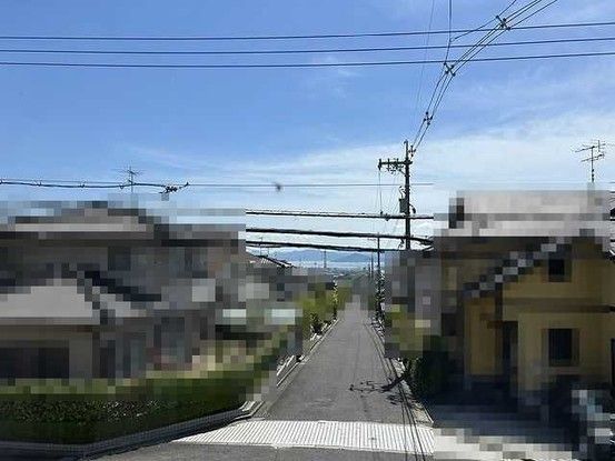 4LDK House for Sale in Shikigaoka, Hatsukaichi City - Thumbnail 2